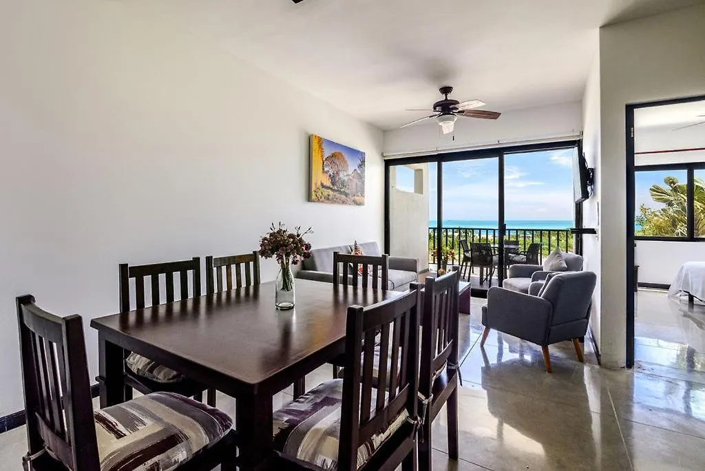 Vela'S Condos Ocean Front Puerto Morelos Mexico